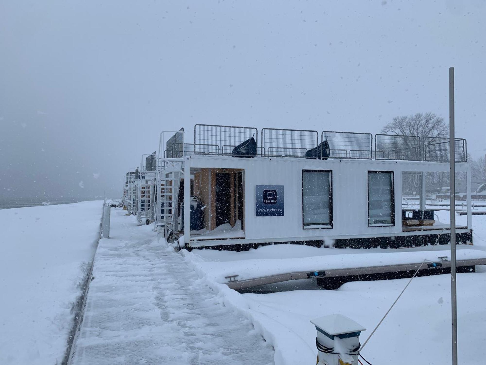Flotel St-Jean-Sur-Richelieu Сен-Жан-сюр-Рішельйо Екстер'єр фото